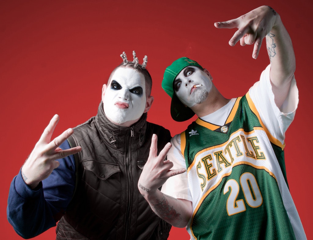 Reviewing Twiztid Holiday Hangover.